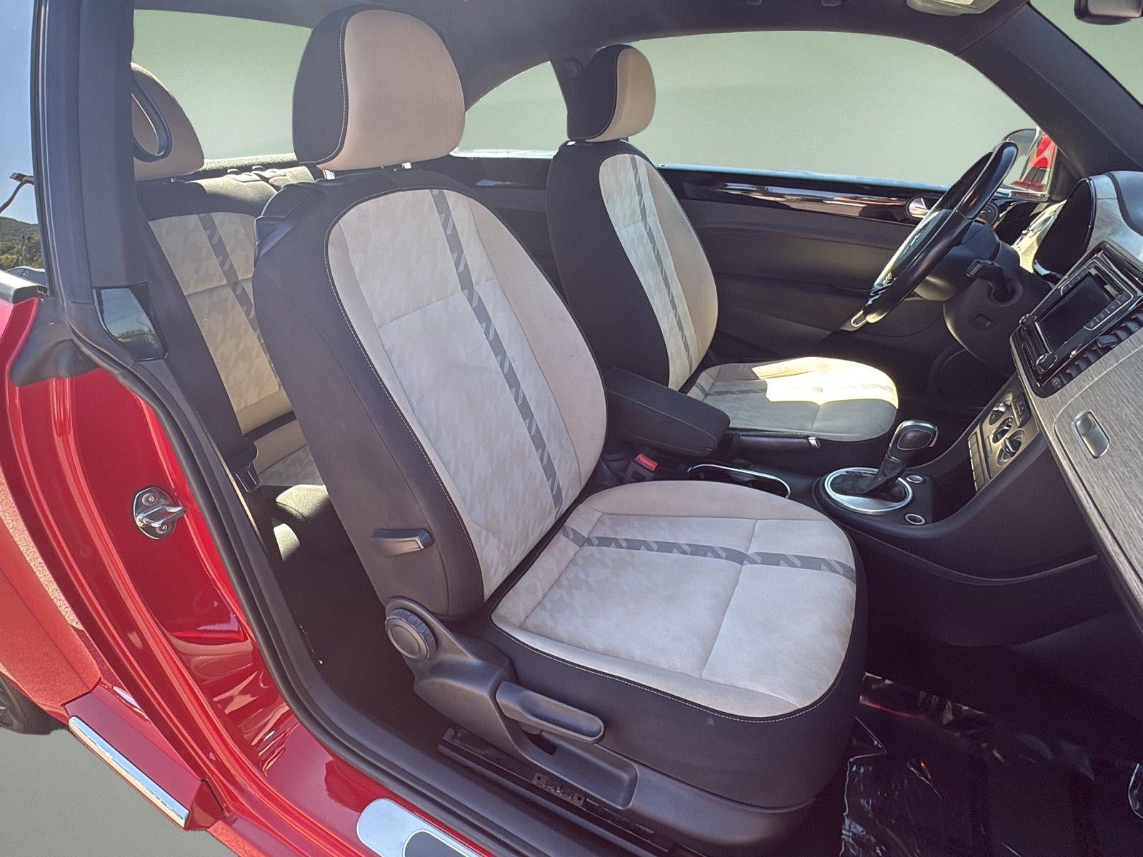 2018 Volkswagen Beetle 2.0T Coast