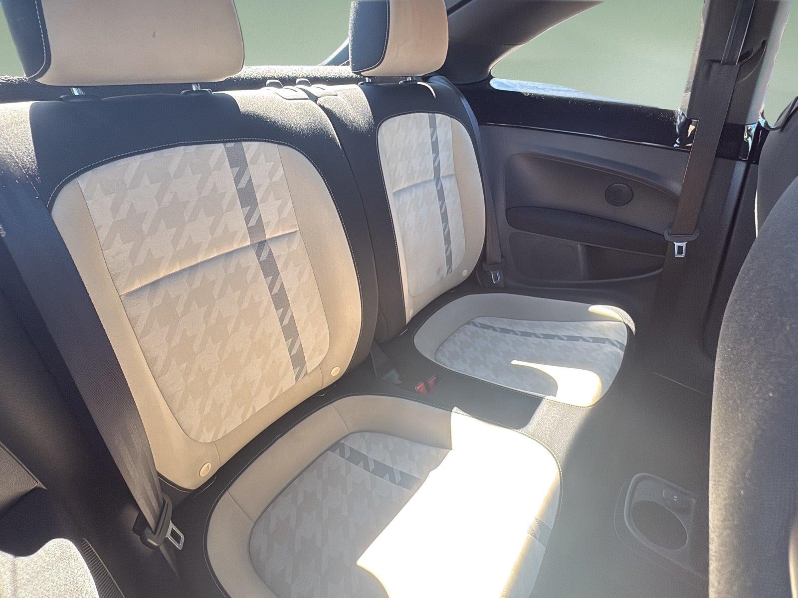 2018 Volkswagen Beetle 2.0T Coast