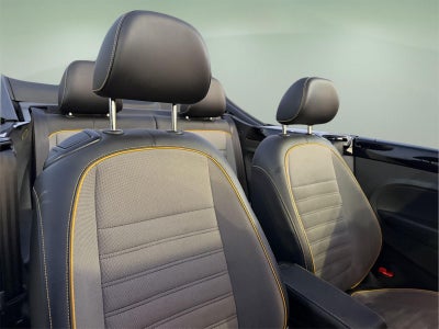 2017 Volkswagen Beetle Convertible 1.8T Dune
