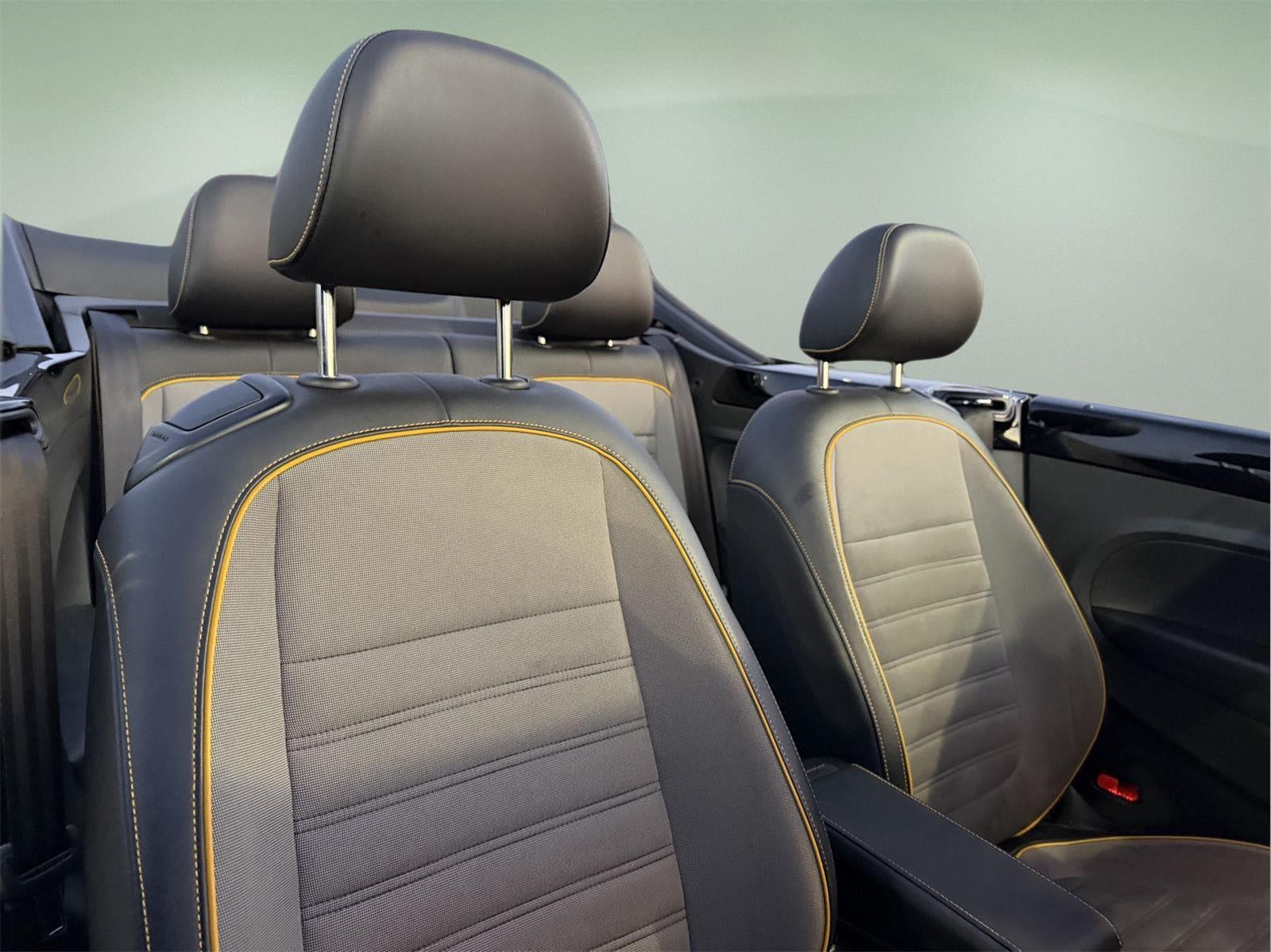 2017 Volkswagen Beetle Convertible 1.8T Dune