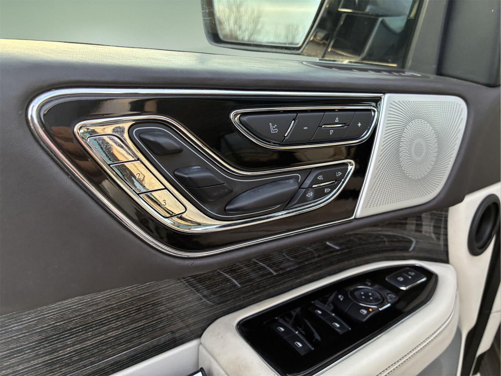 2018 Lincoln Navigator Black Label