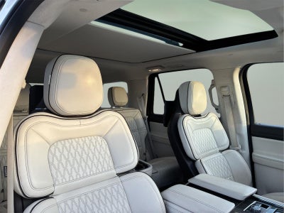 2018 Lincoln Navigator Black Label