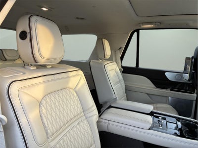 2018 Lincoln Navigator Black Label