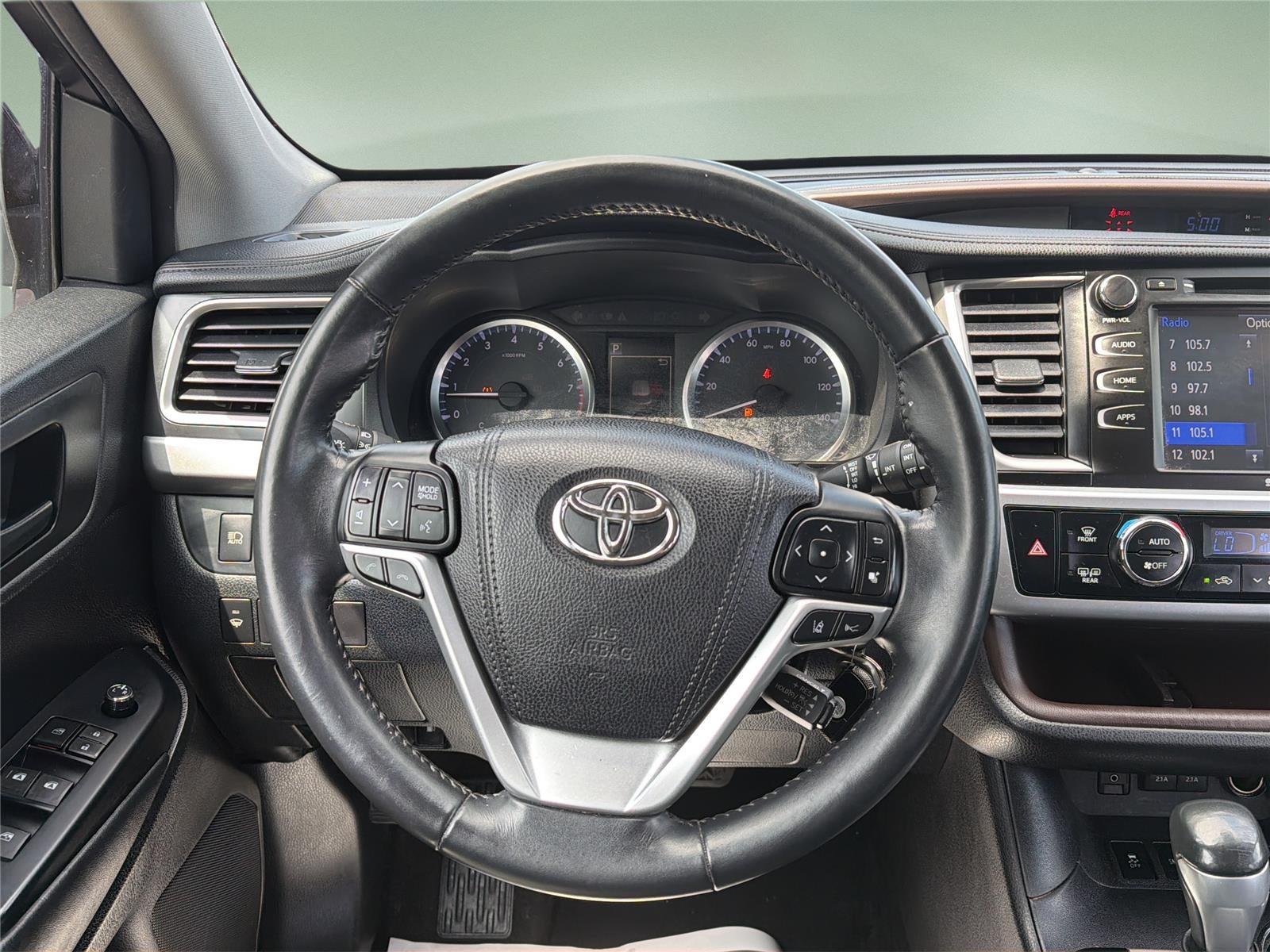 2017 Toyota Highlander LE