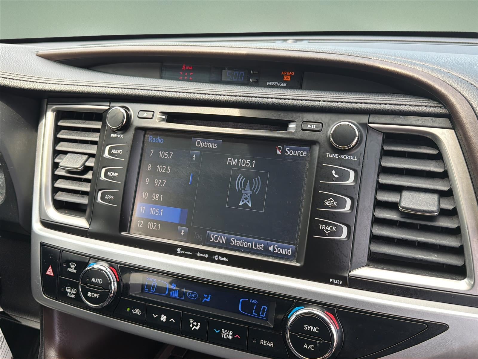 2017 Toyota Highlander LE