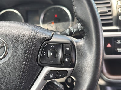 2017 Toyota Highlander LE