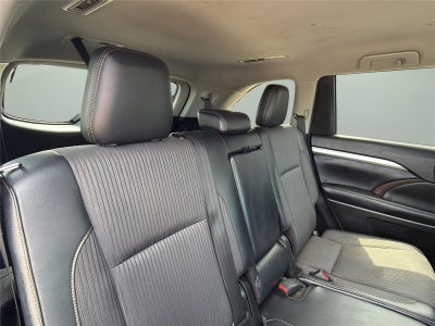 2017 Toyota Highlander LE