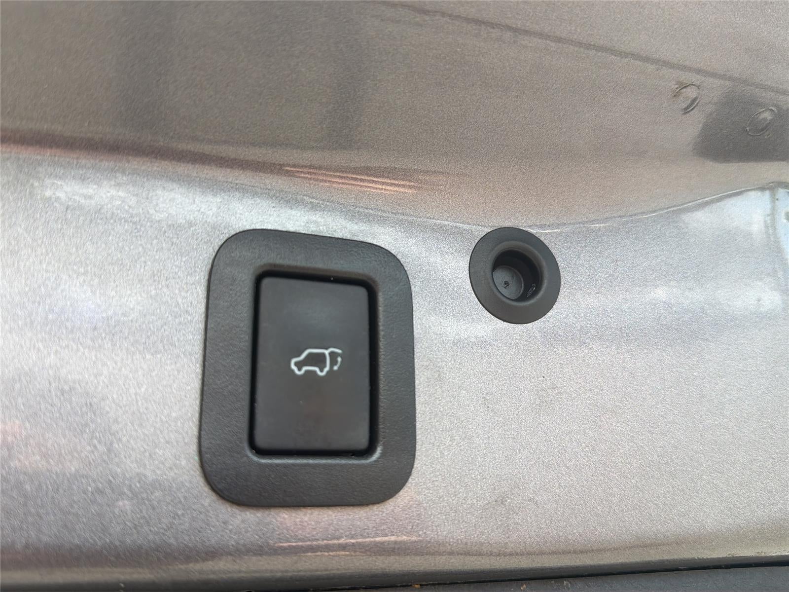 2017 Toyota Highlander LE