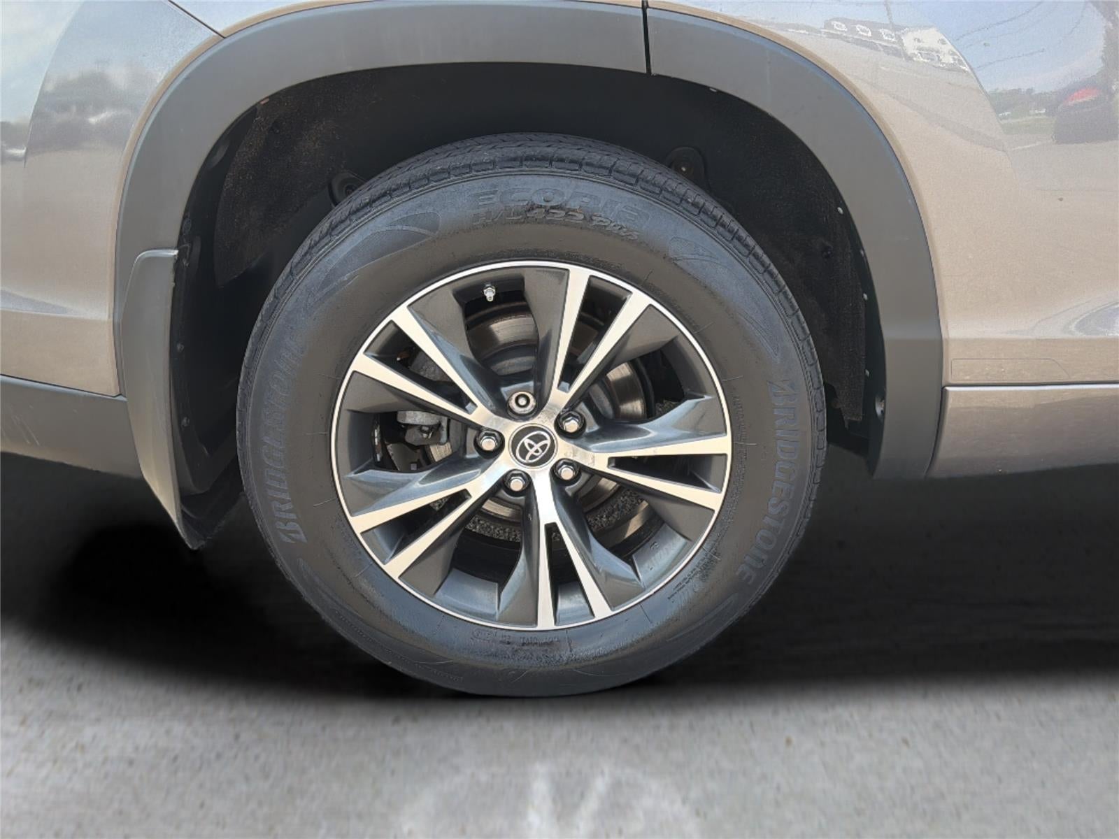 2017 Toyota Highlander LE