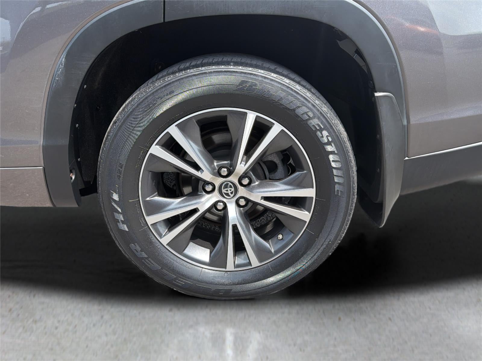 2017 Toyota Highlander LE