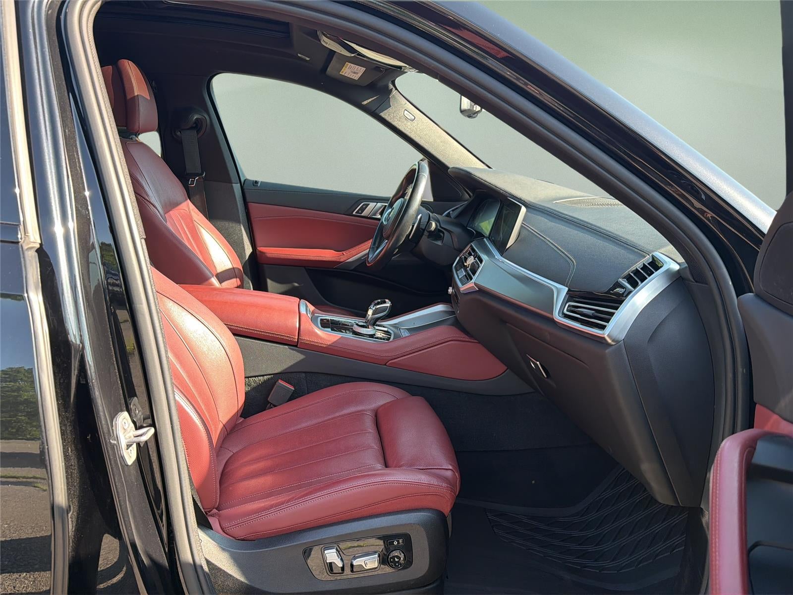 2022 BMW X6 xDrive40i