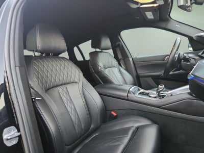 2022 BMW X6 xDrive40i