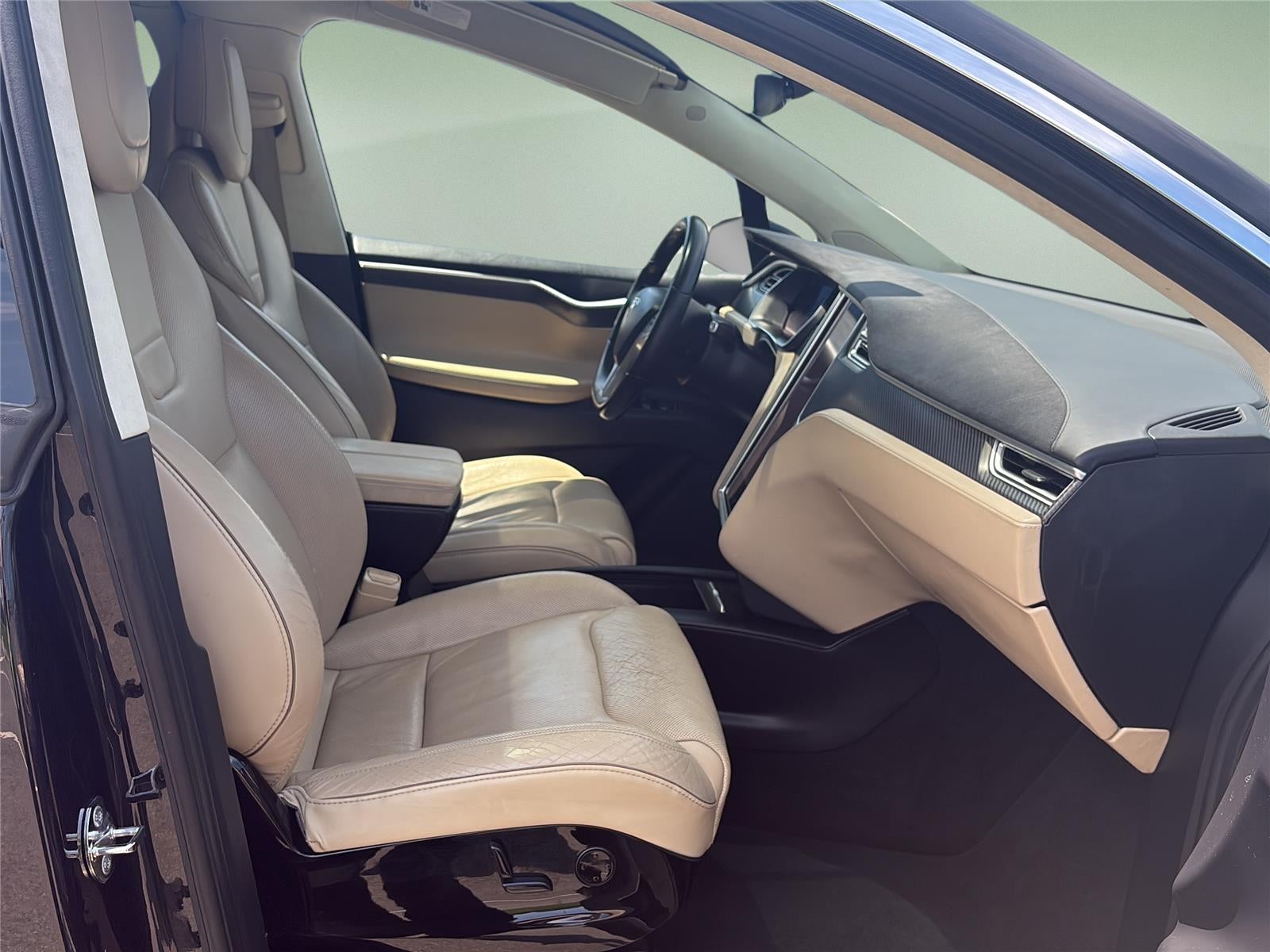 2016 Tesla Model X 70D