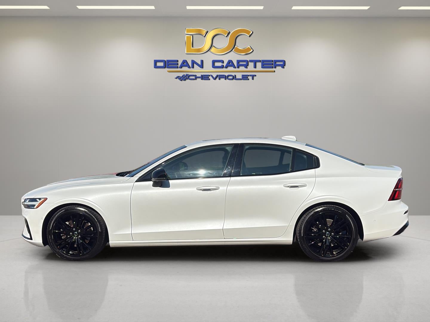 2023 Volvo S60 Plus Black Edition