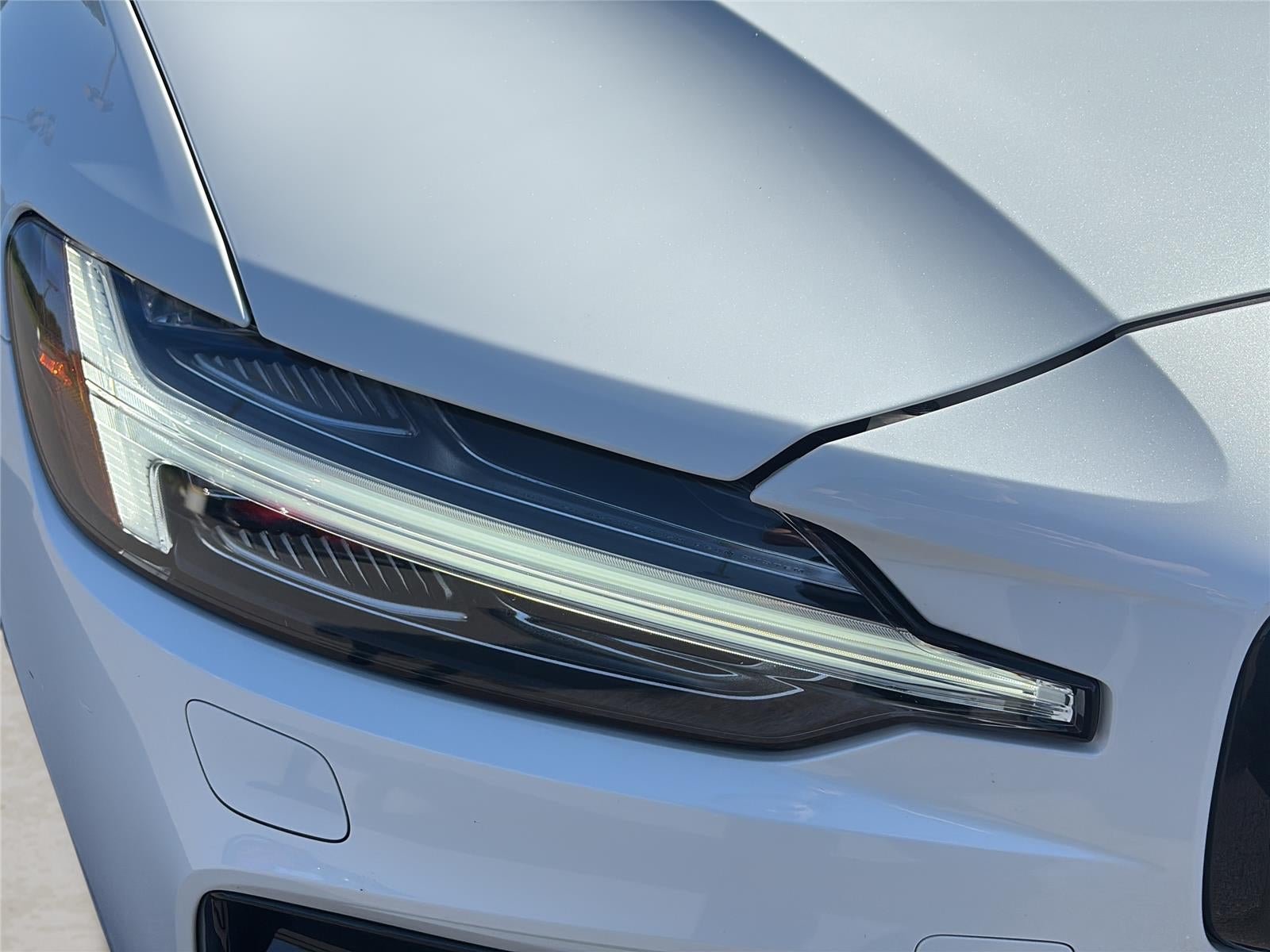 2023 Volvo S60 Plus Black Edition