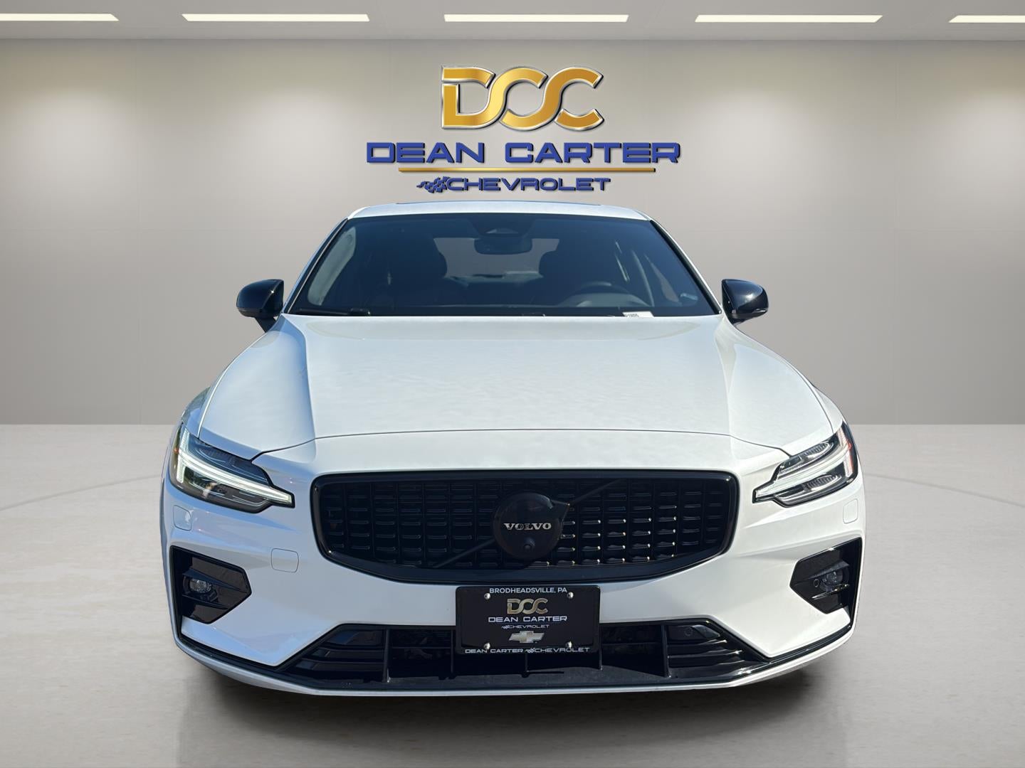 2023 Volvo S60 Plus Black Edition