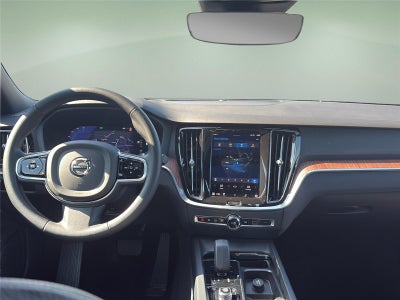 2023 Volvo S60 Plus Black Edition