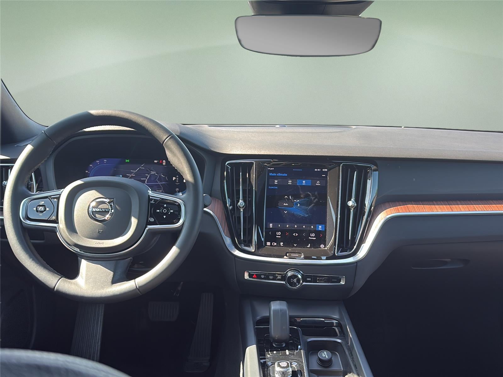 2023 Volvo S60 Plus Black Edition