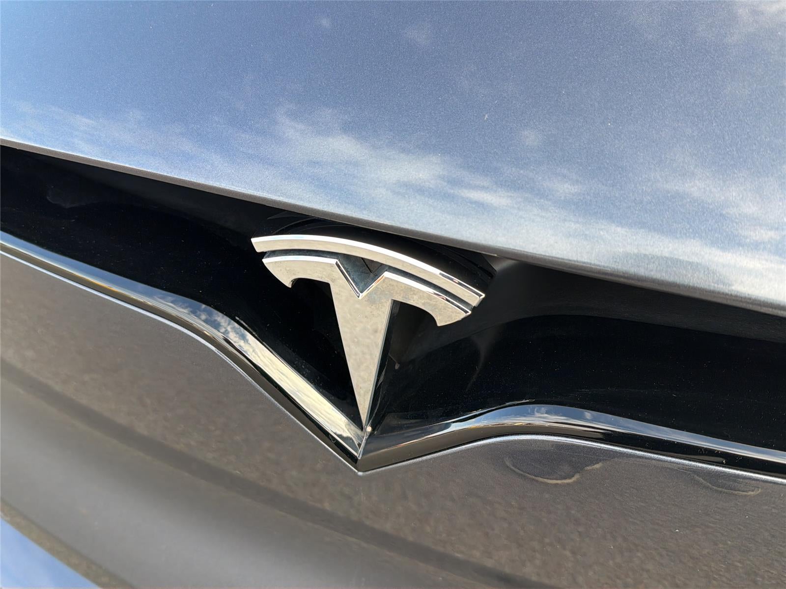 2022 Tesla Model X AWD