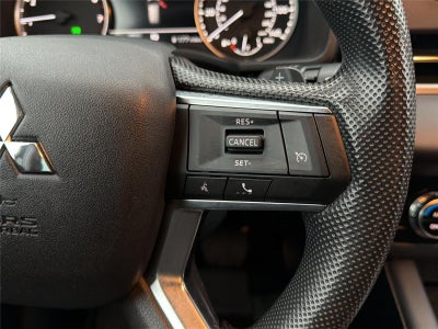 2023 Mitsubishi Outlander ES