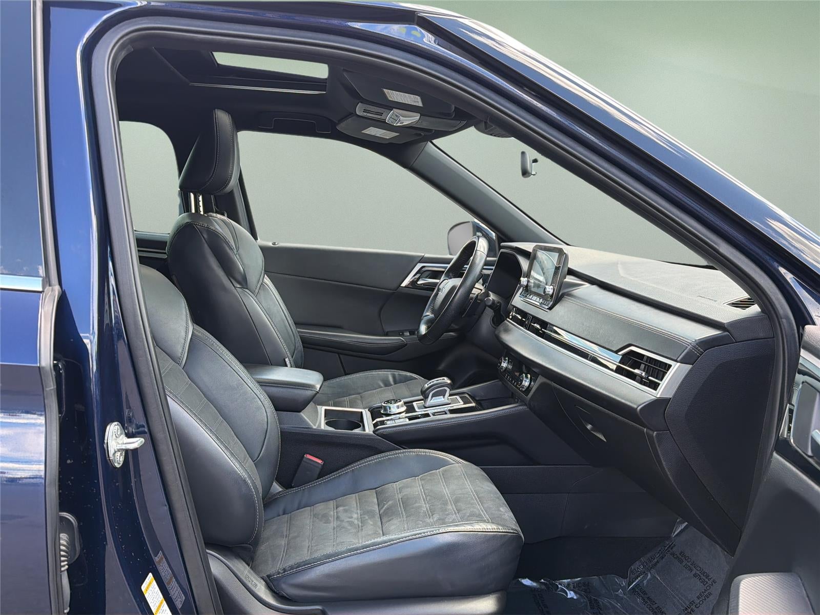 2022 Mitsubishi Outlander SE