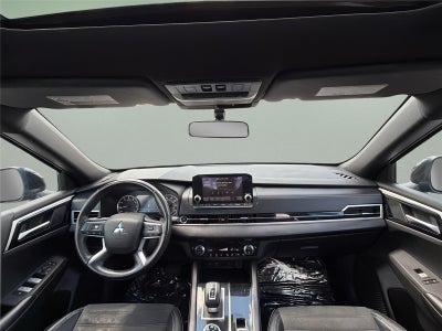 2022 Mitsubishi Outlander SE