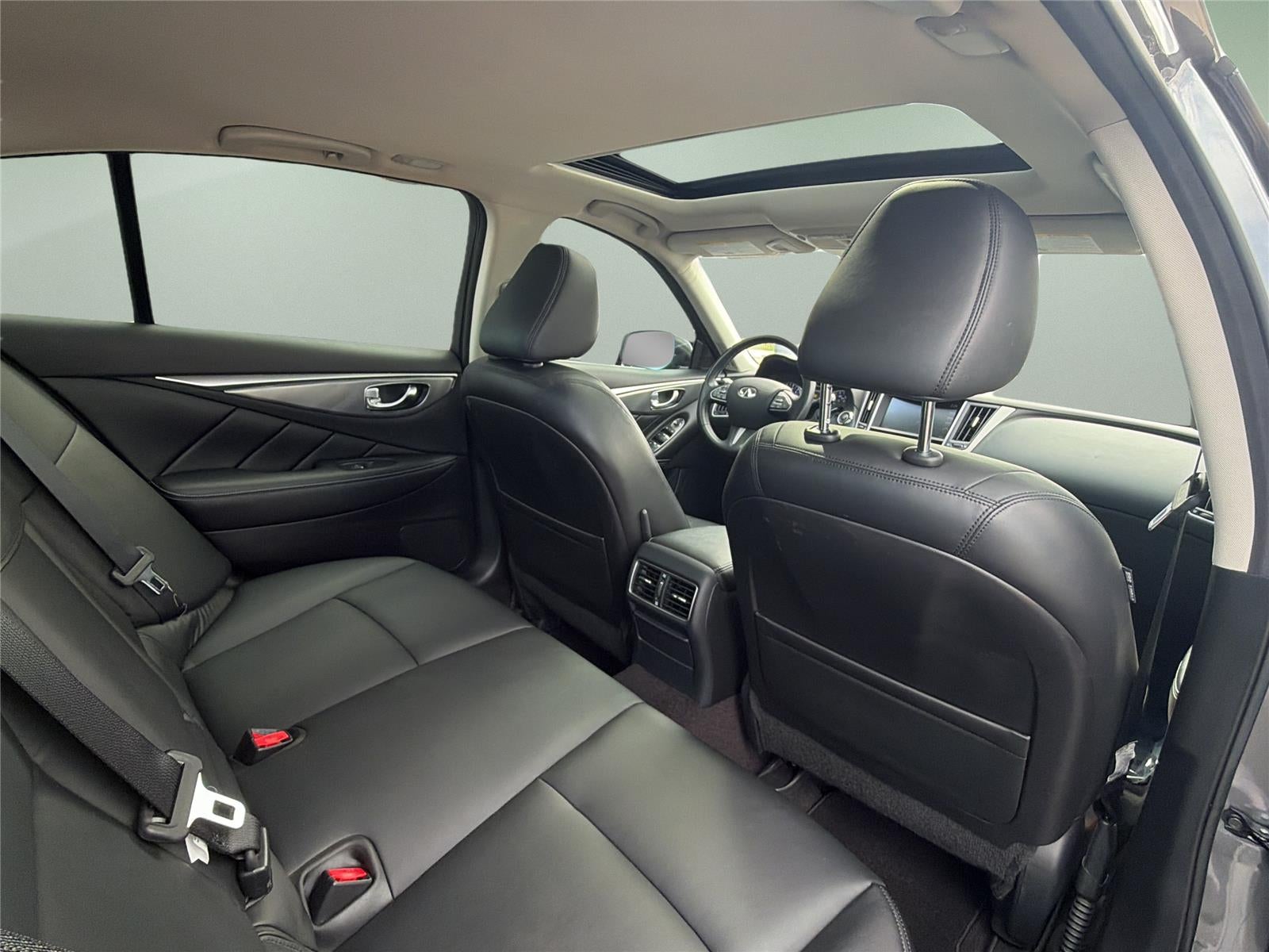 2015 INFINITI Q50 Premium