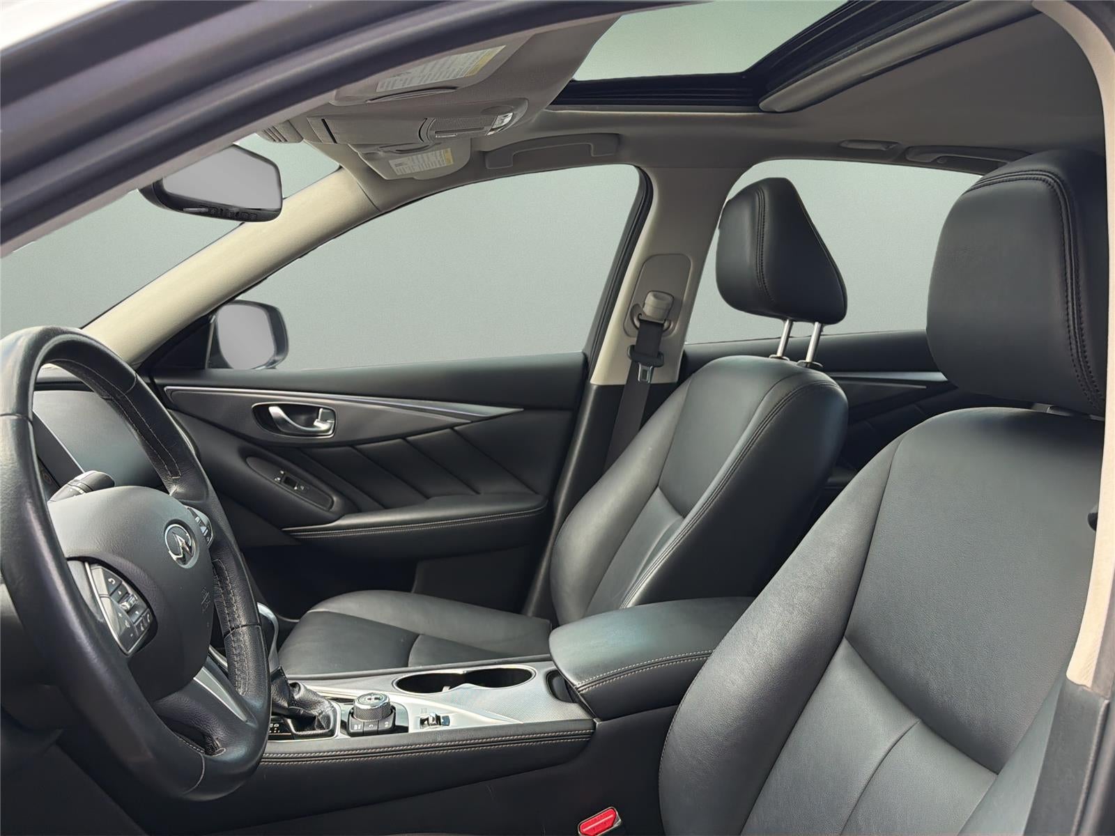 2015 INFINITI Q50 Premium