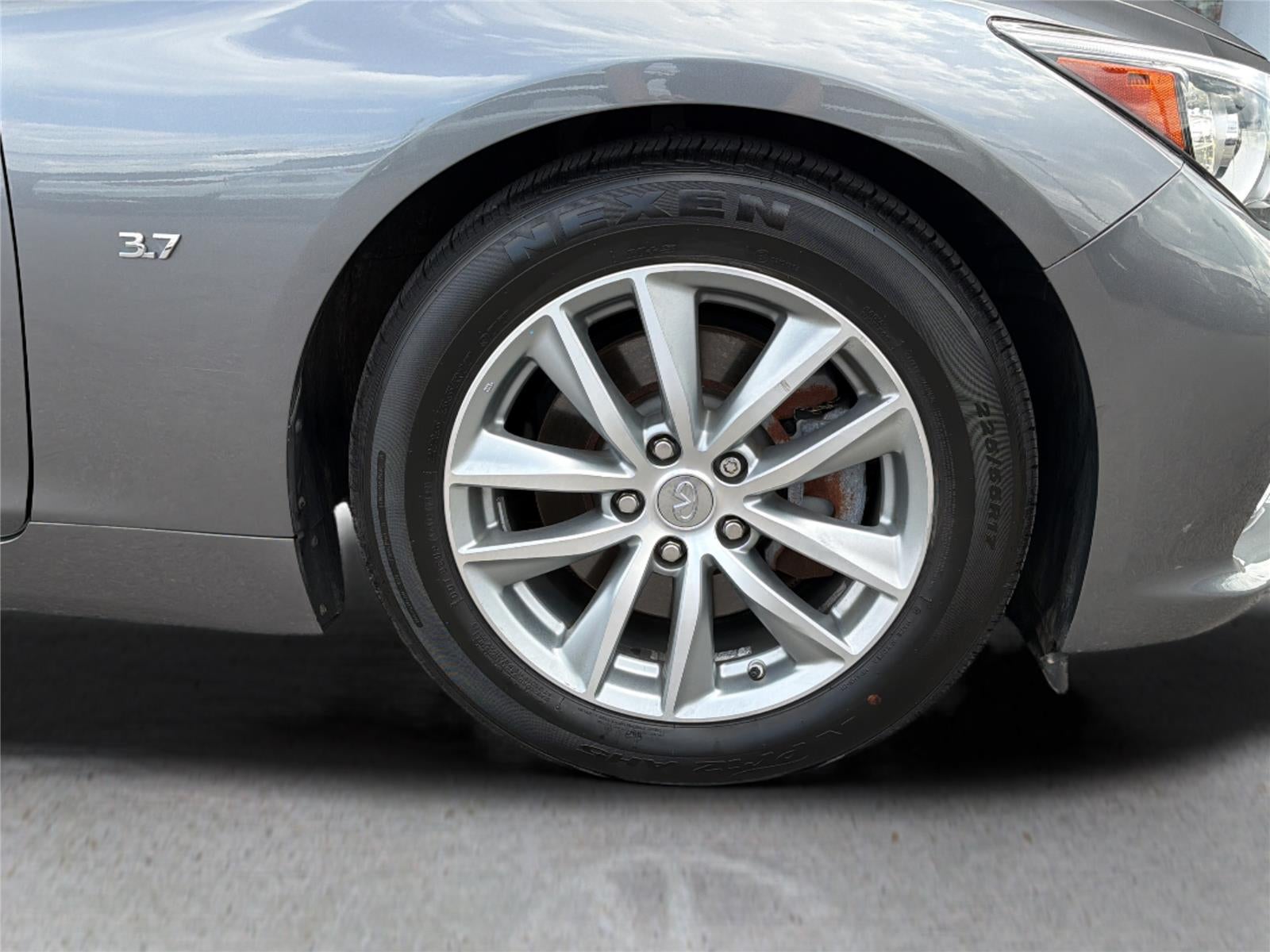 2015 INFINITI Q50 Premium