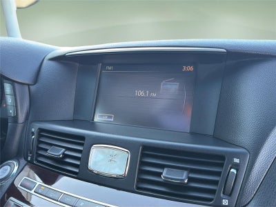 2015 INFINITI Q70 4dr Sdn V6 AWD