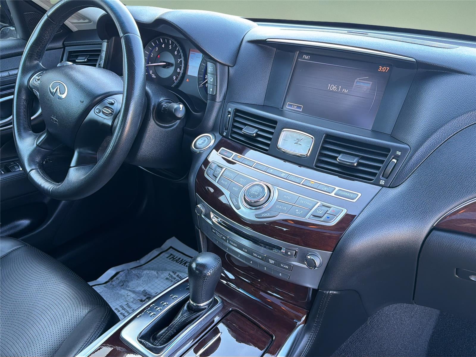 2015 INFINITI Q70 4dr Sdn V6 AWD