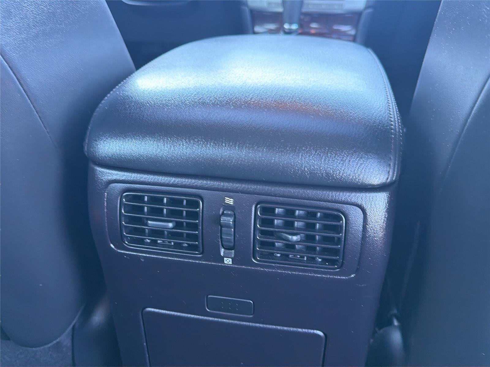 2015 INFINITI Q70 4dr Sdn V6 AWD