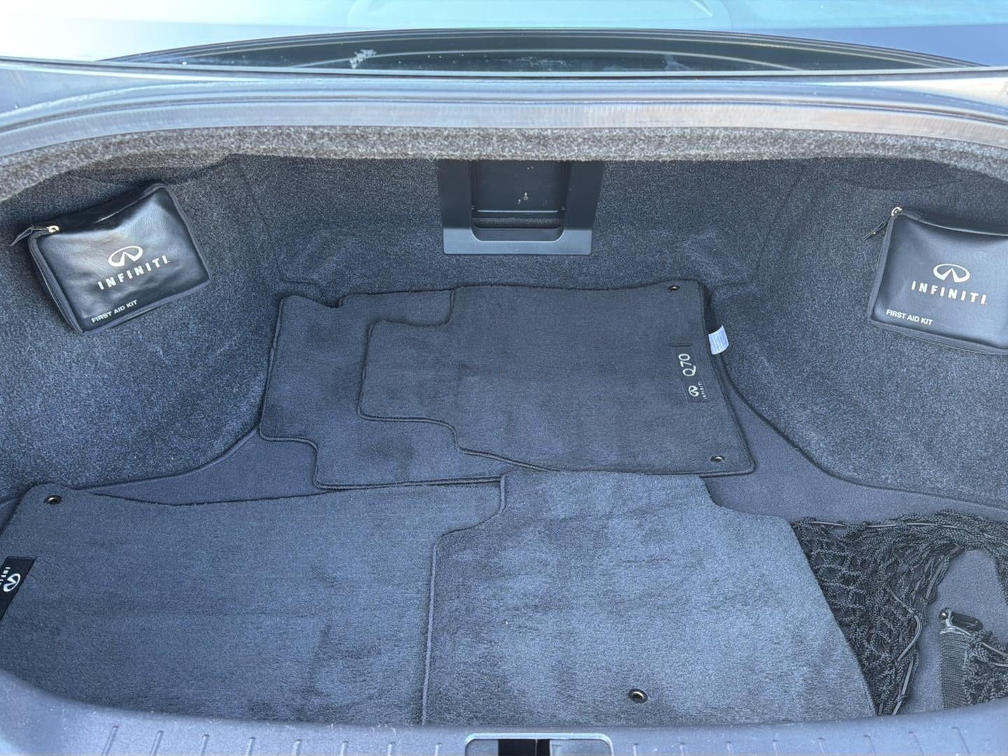 2015 INFINITI Q70 4dr Sdn V6 AWD