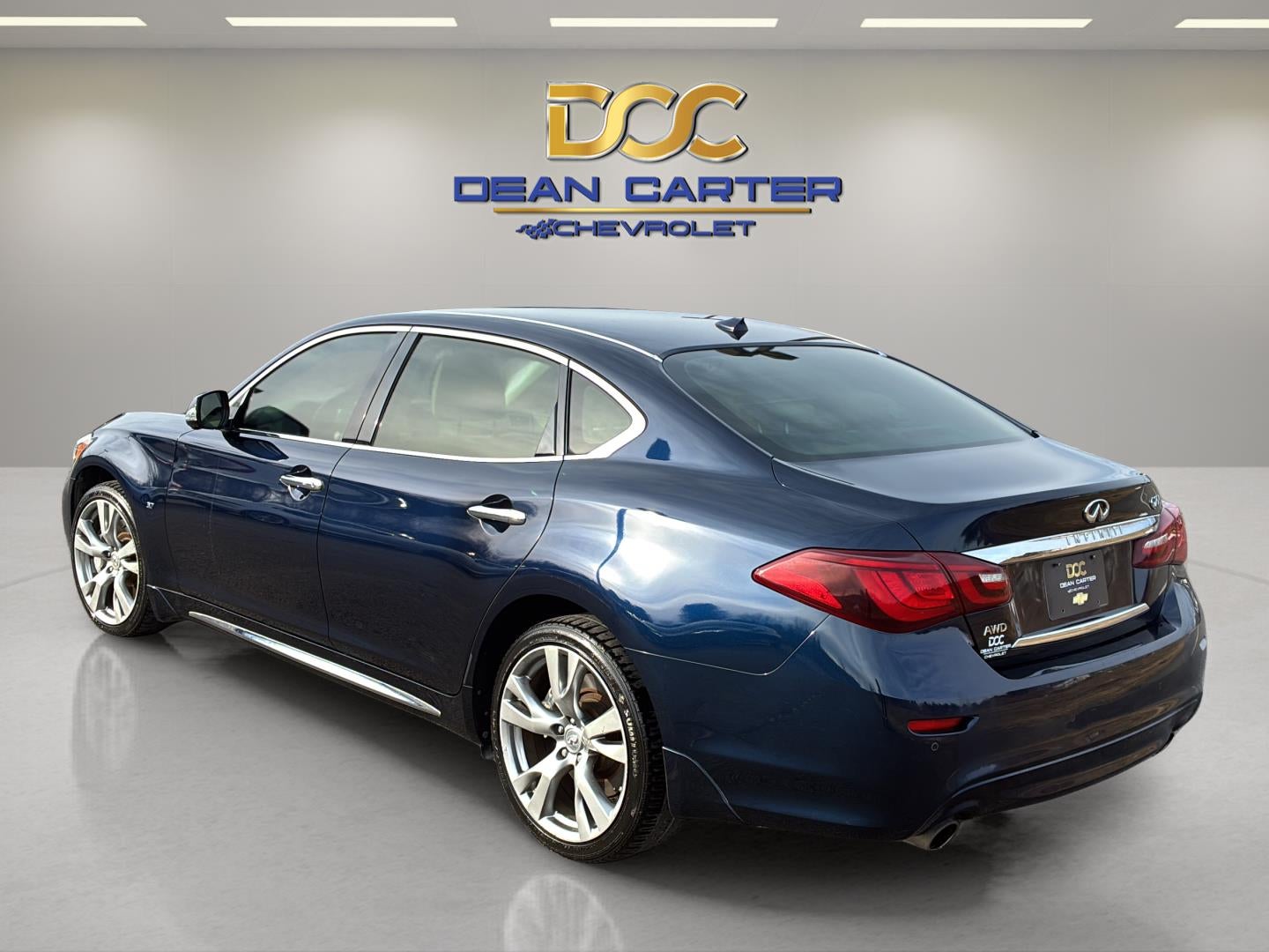 2017 INFINITI Q70L 3.7