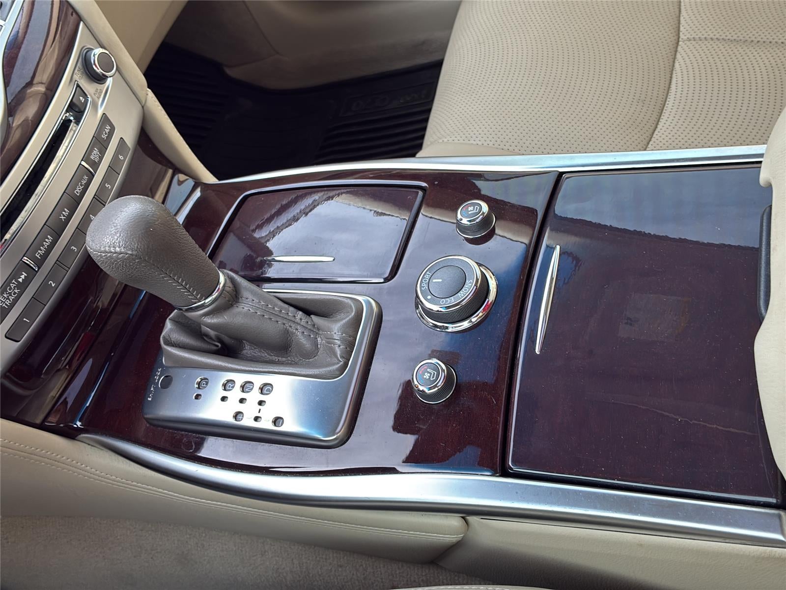 2017 INFINITI Q70L 3.7