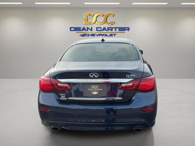 2017 INFINITI Q70L 3.7