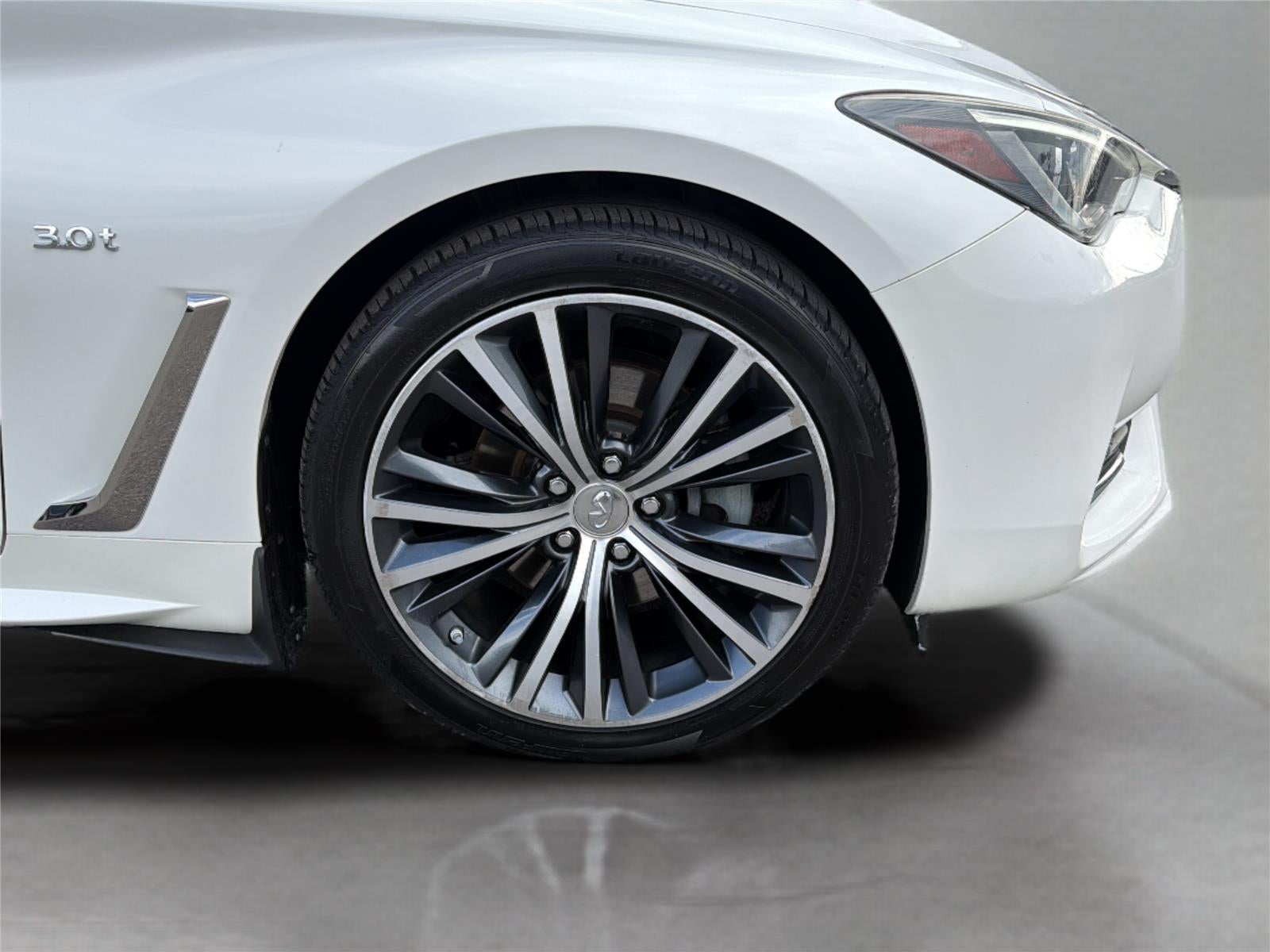 2018 INFINITI Q60 3.0t LUXE