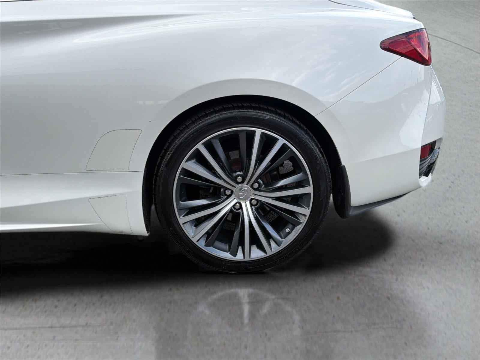 2018 INFINITI Q60 3.0t LUXE
