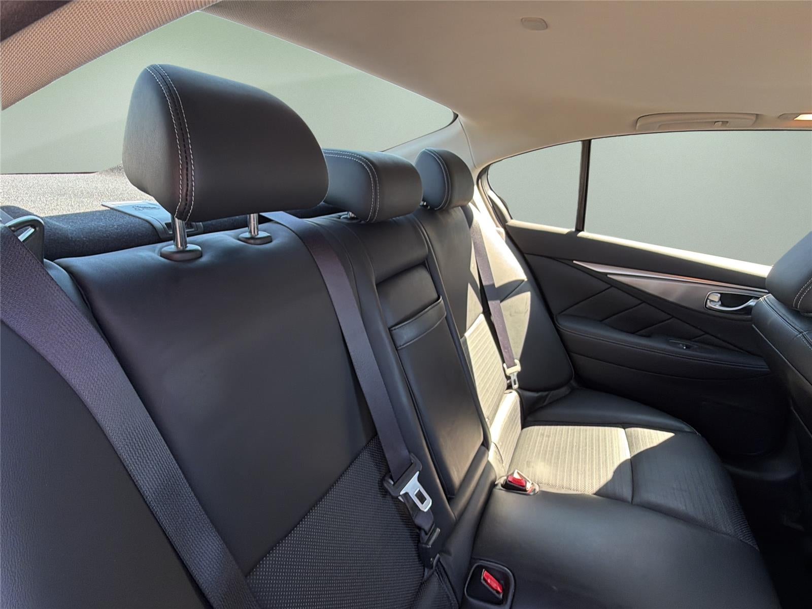2016 INFINITI Q50 3.0t Red Sport 400