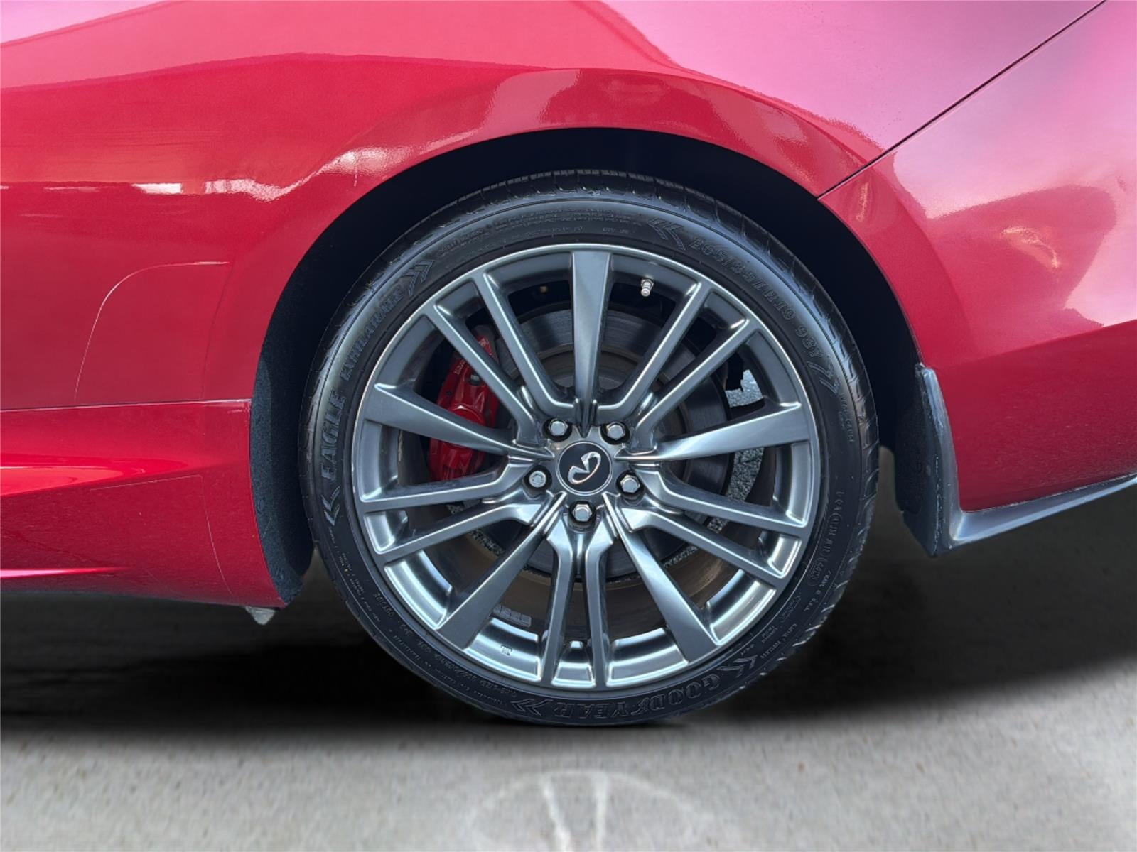 2017 INFINITI Q60 Red Sport 400