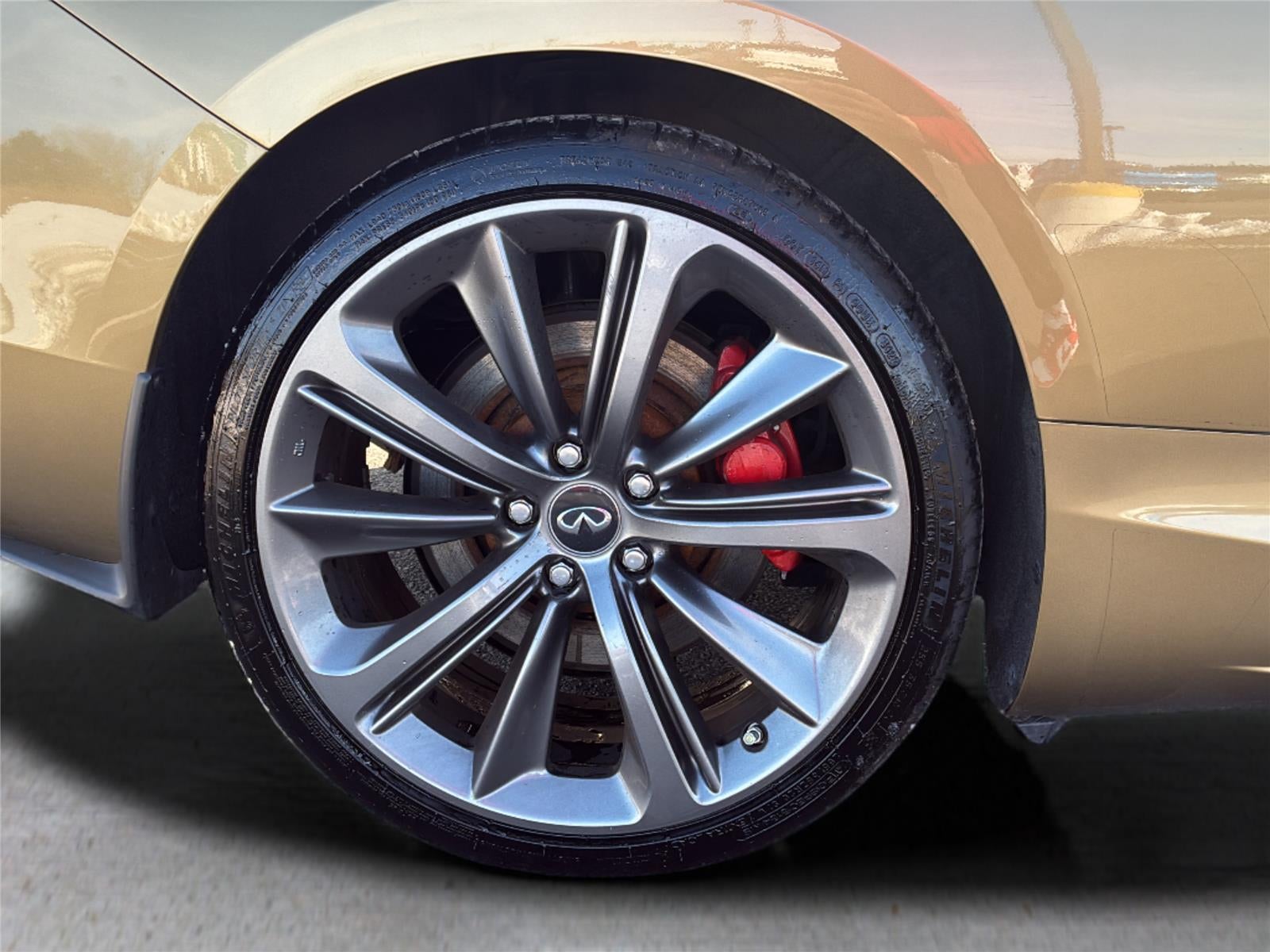 2018 INFINITI Q60 RED SPORT 400