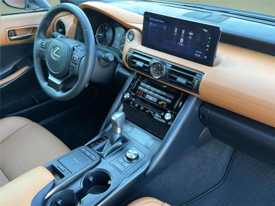 2025 Lexus IS IS 350 F SPORT Design