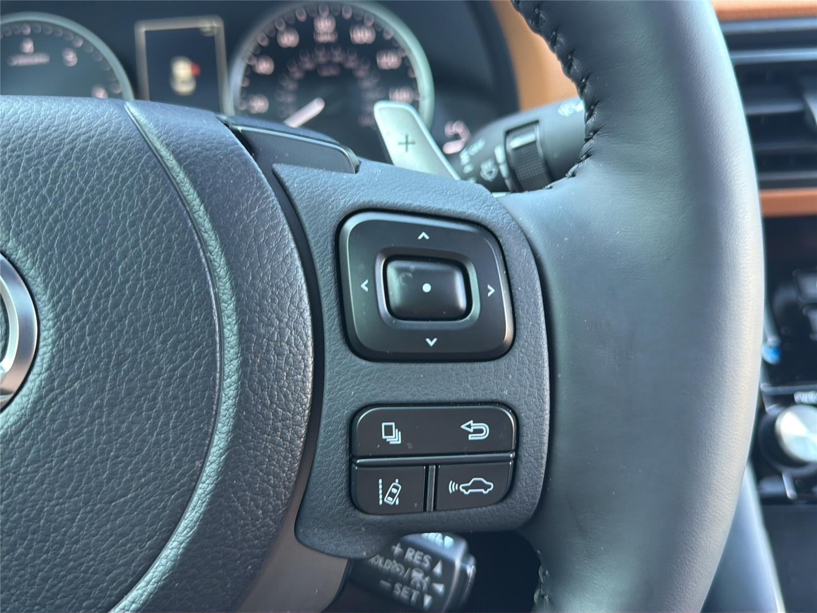 2025 Lexus IS IS 350 F SPORT Design