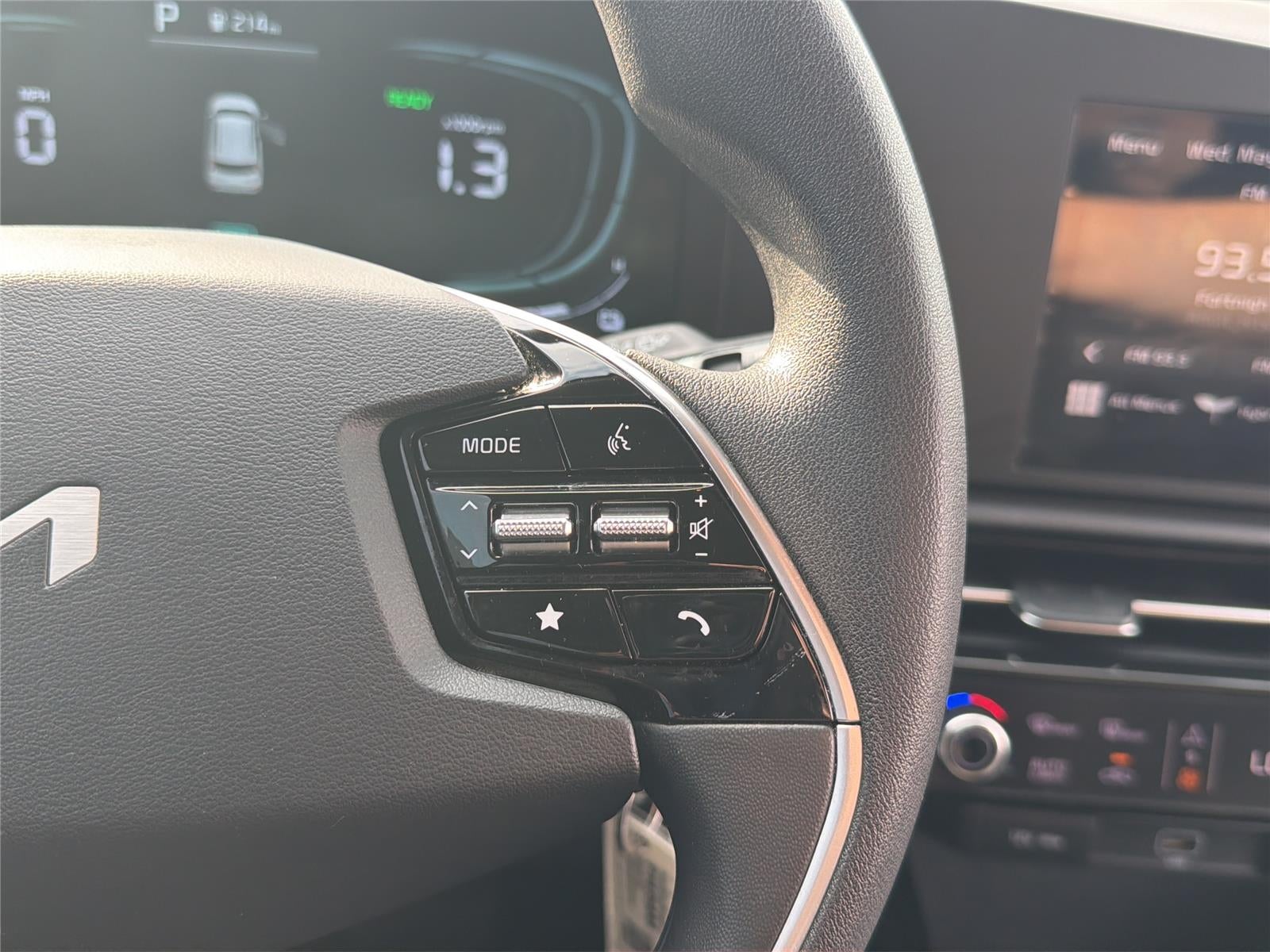 2025 Kia Niro LX