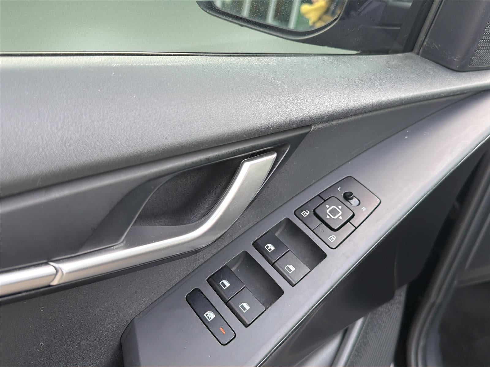 2025 Kia Niro LX