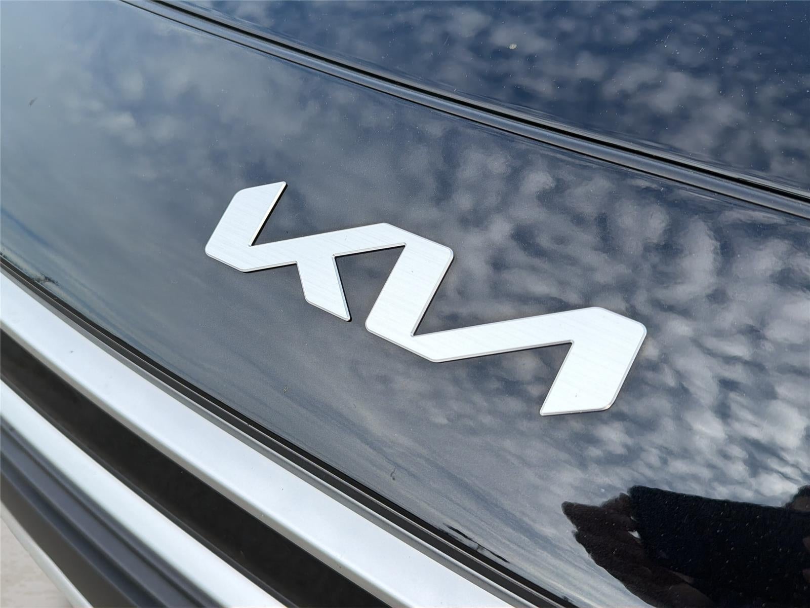 2025 Kia Niro LX