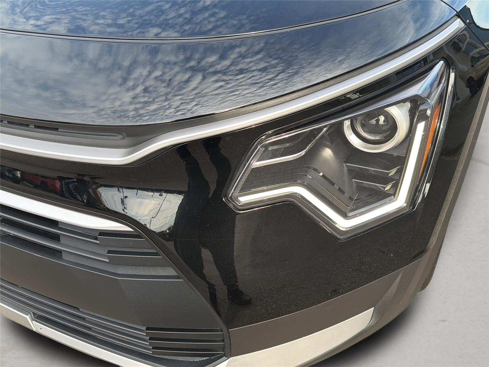 2025 Kia Niro LX