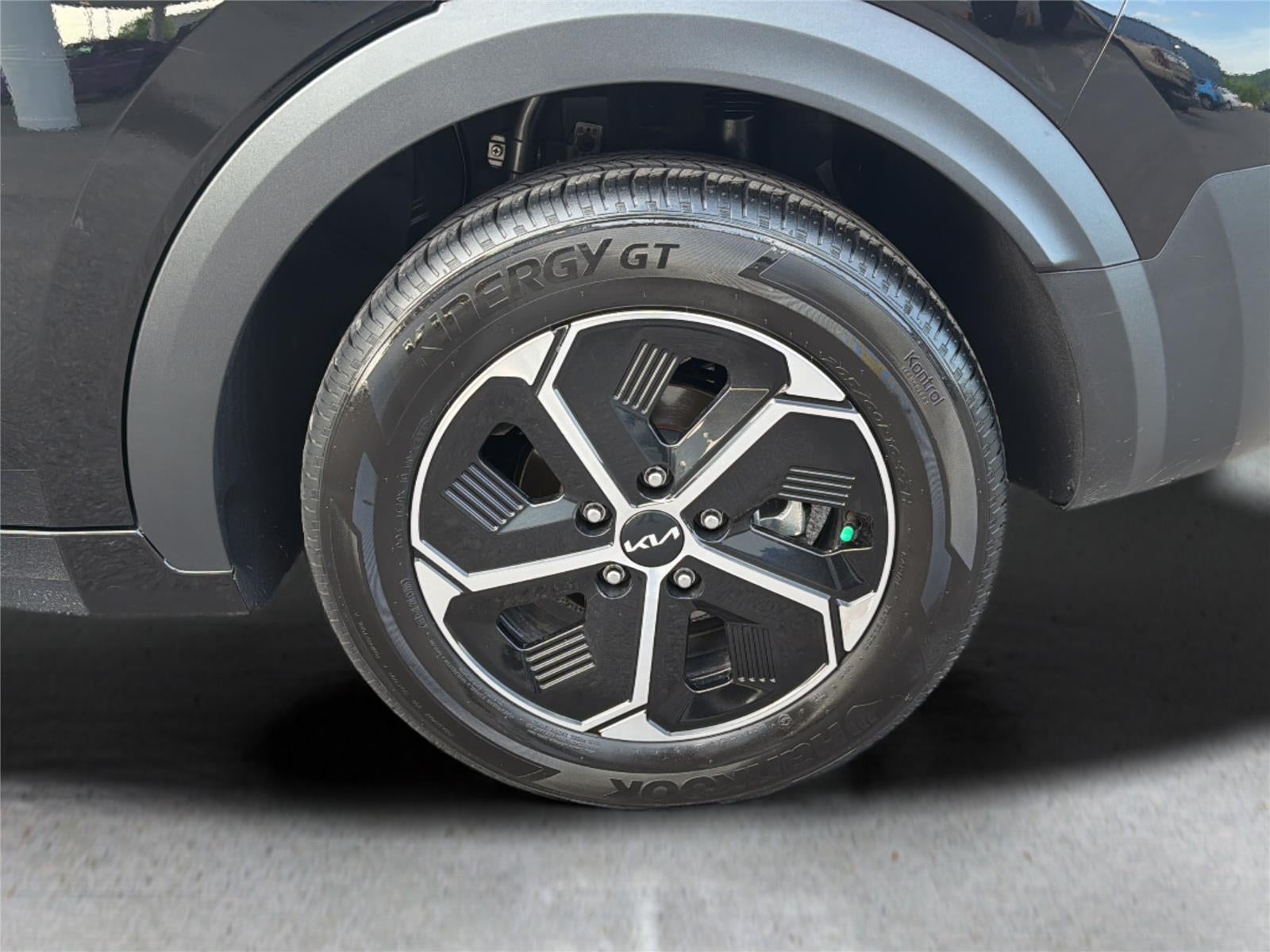 2025 Kia Niro LX