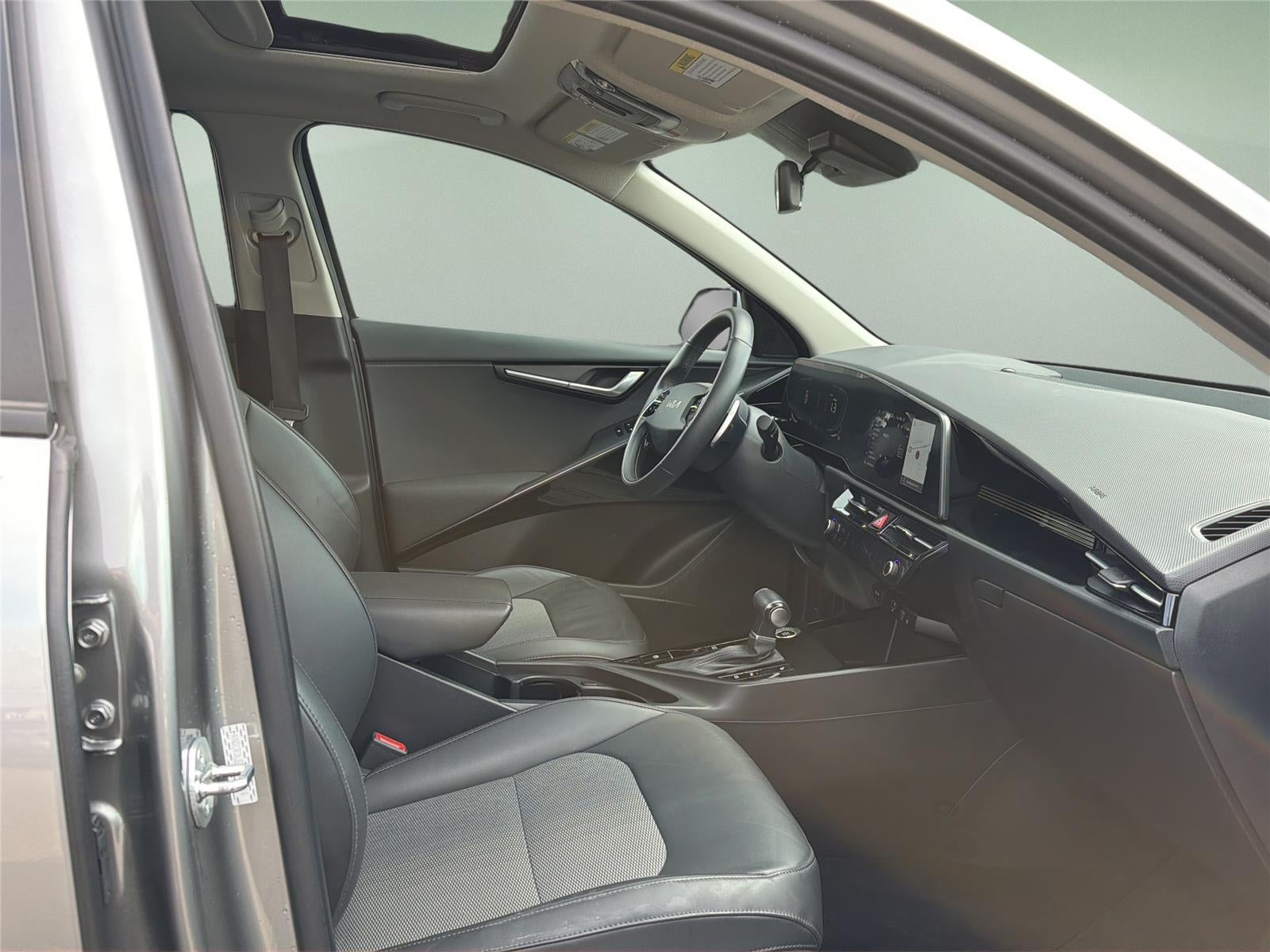 2023 Kia Niro EX Touring