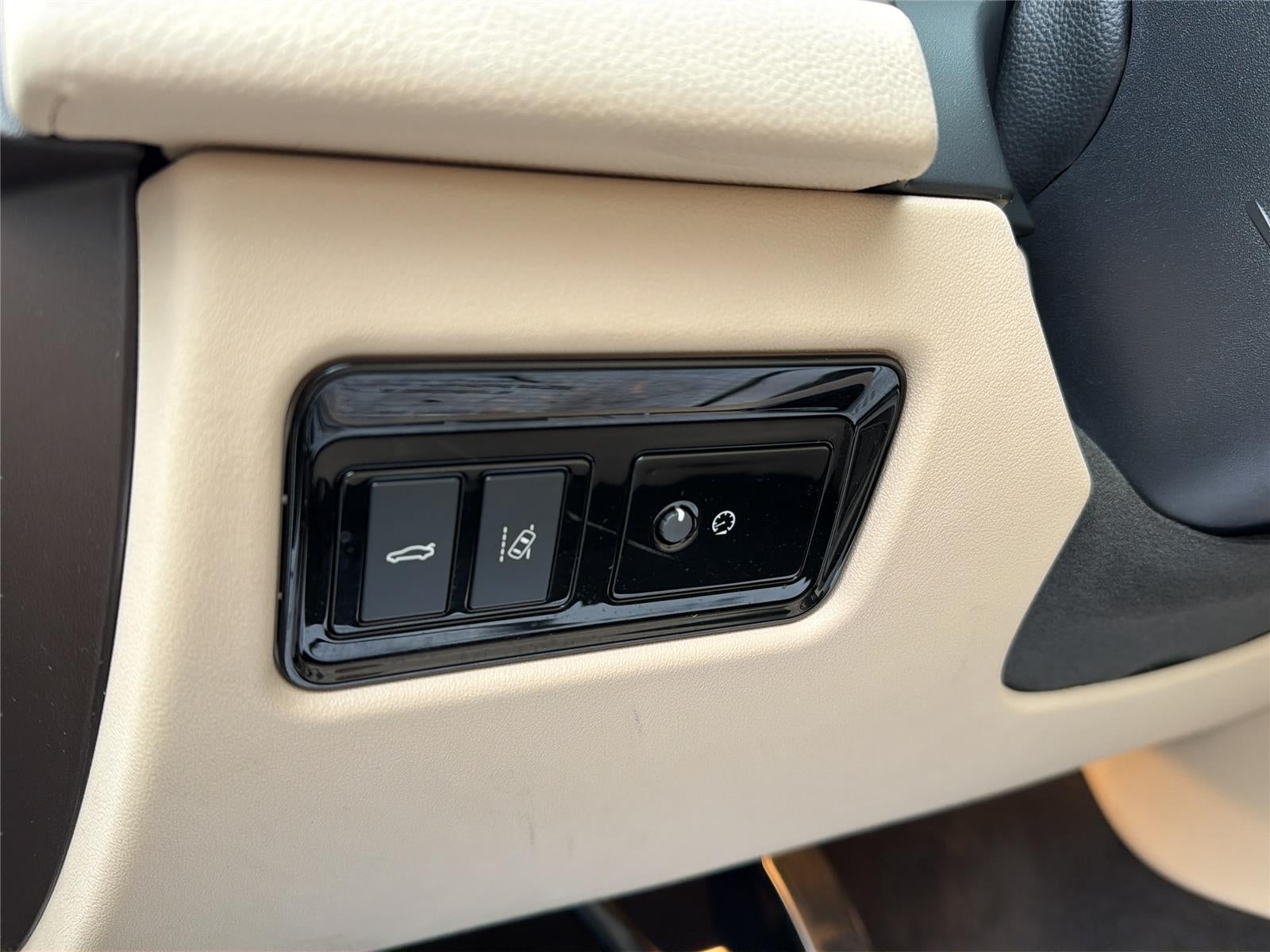 2020 Jaguar XF 25t Premium